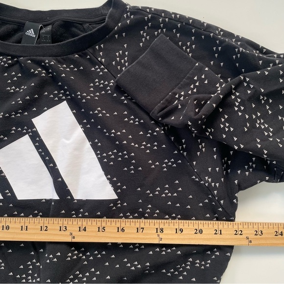 Adidas Women's Black White Winners Badge of Sport Crew Sweatshirt Size Small - Picture 7 of 8